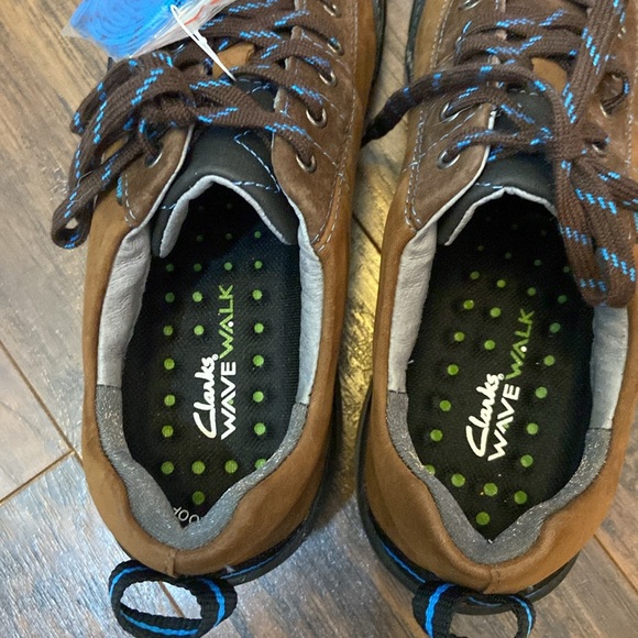 NWOT Clarks WaveWalk Waterproof Boots - Picture 4 of 7